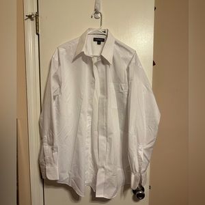 Size 34/35 Croft & Barrow Men’s Dress Shirt, neck 16
